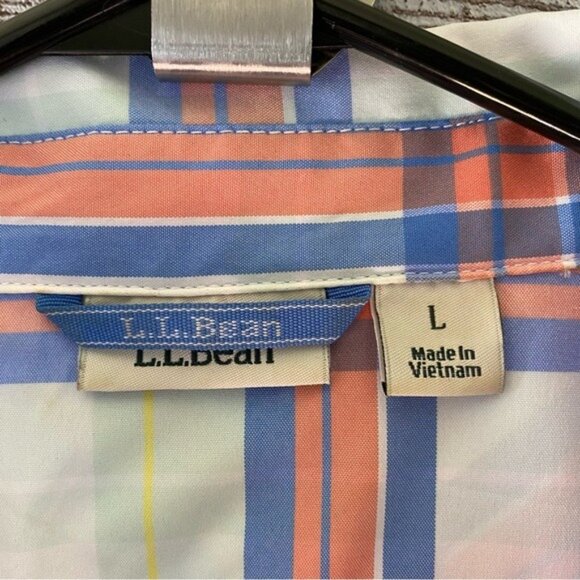 LL Bean Women's‎ Long-Sleeved Button-Down Top Size L - Picture 8 of 9